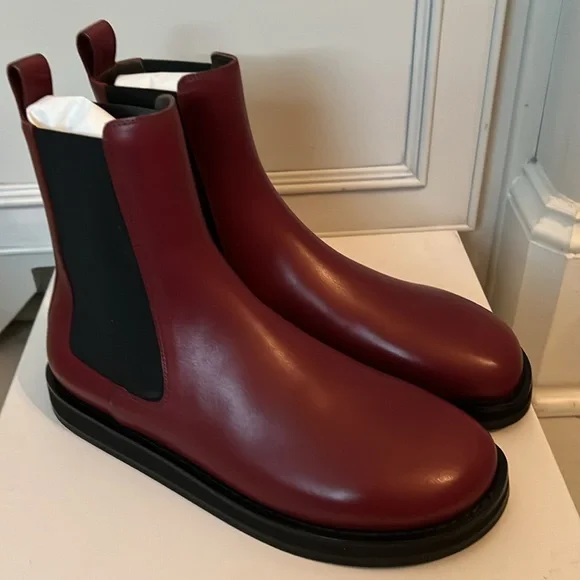 Brand new The Row Gaia boots - Picture 5 of 7